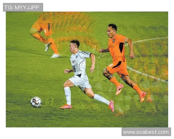 足球明星的天赋揭秘：他们如何在绿茵场上展现非凡才华与魅力